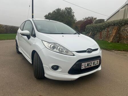 FORD FIESTA 1.6 Zetec S